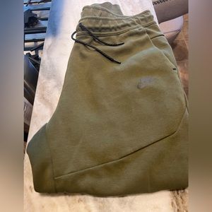 Nike Tech Fleece Sweatpants